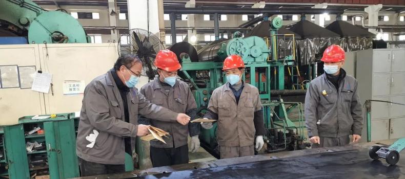 “越是艱難 越要擔(dān)當(dāng)”丨三門這個(gè)地方采購近千盒藥品為企“解憂”